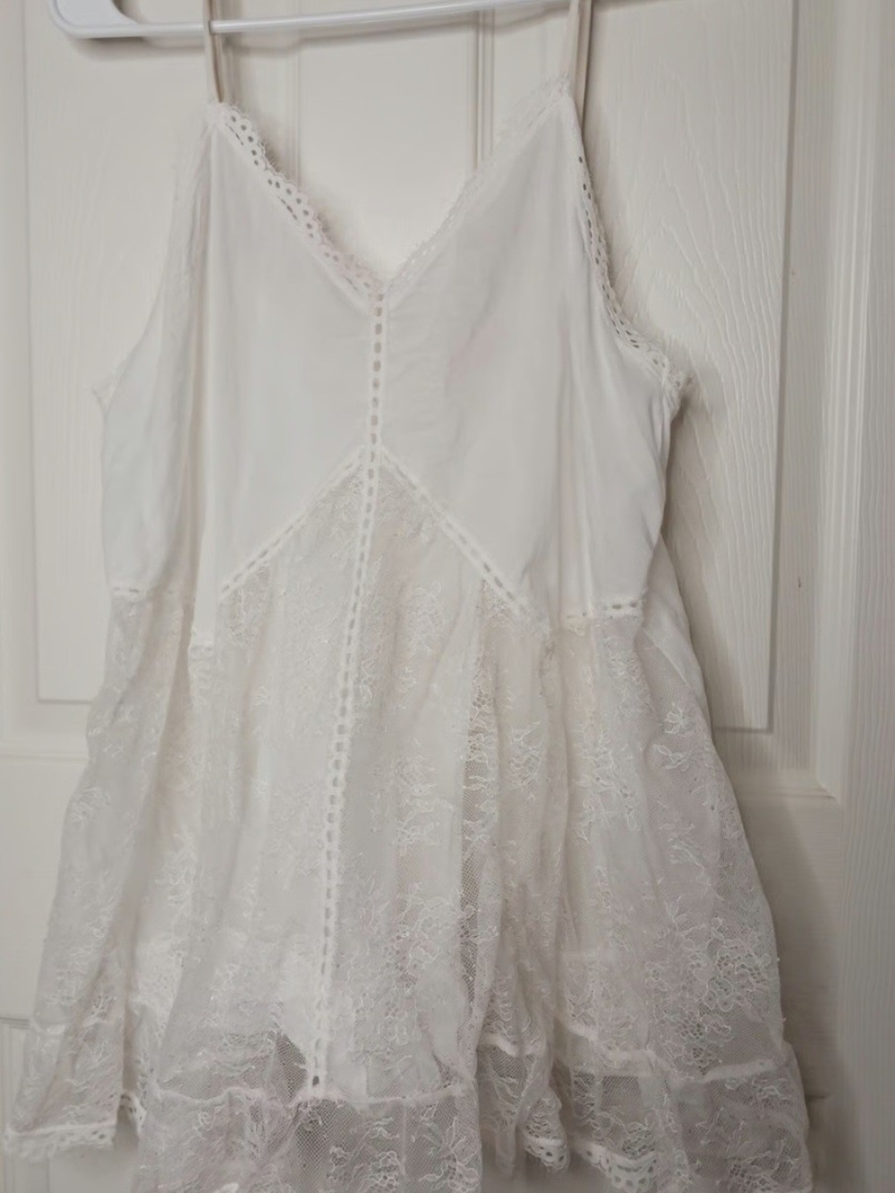 Victoria's💎 Secret White Lace Tiered Slip Dress
